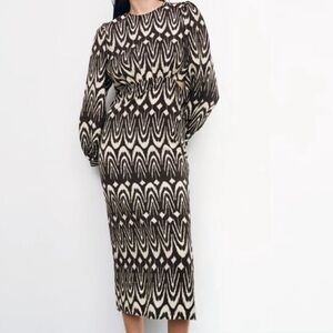 Zara Geometric Print Brown Dress Side Cutout Detail Long Sleeve Midi Size Medium